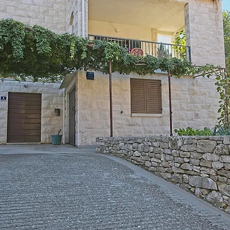 アパート By The Sea Postira, Brac - 22200