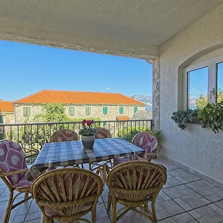 アパート By The Sea Postira, Brac - 22200 *